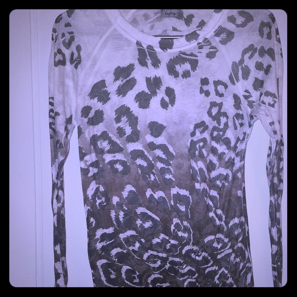 Daytrip cheetah print long sleeve T